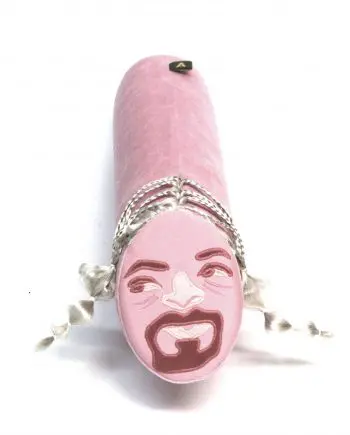 Das Gesichts-Wurstkissen ist eine witzige Geschenkidee. Ein Kissen, das aussieht wie eine Wurst bekommt an der Schnittseite anhand einer Fotovorlage ein Gesicht eingearbeitet.