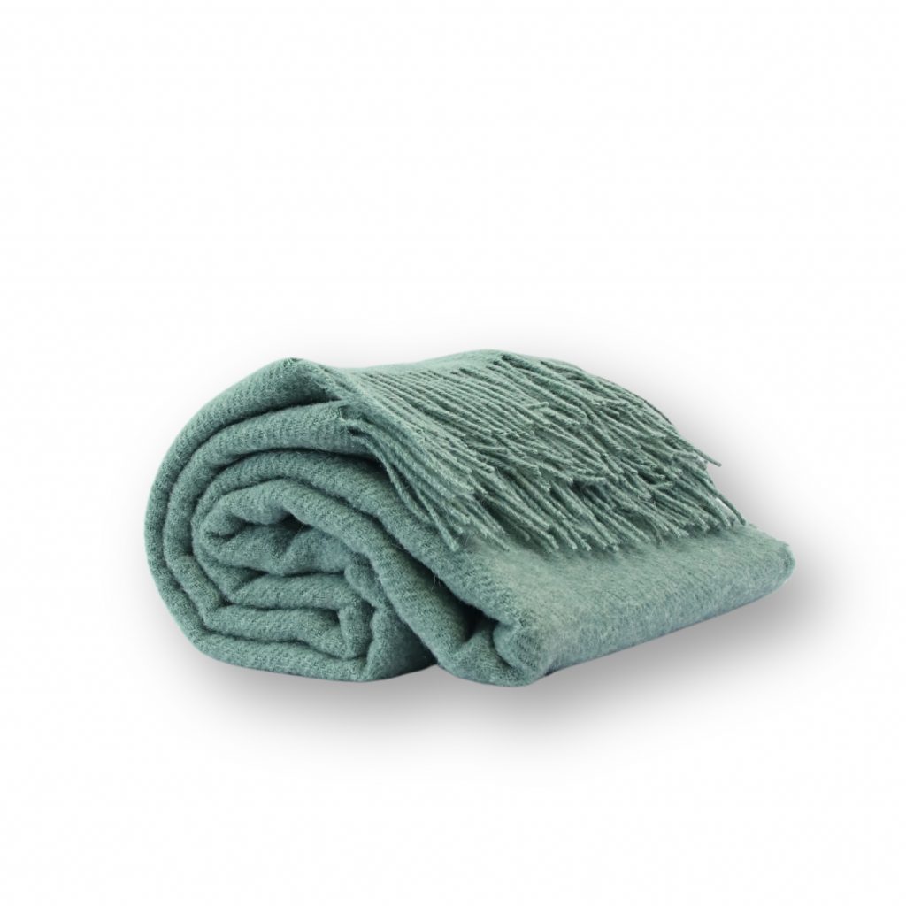 Aufschnitt-Berlin-Decke-Wohndecke-Sofadecke-Wolldecke-Grau-melange-kuschelig-weiche-decke Wohndecke aus Wolle, gefertigt aus 100 % natürlicher Merinowolle, vereinen sie Schönheit und Funktionalität auf einzigartige Weise.